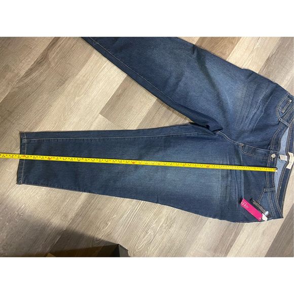 Fashion Bug NWT Tapered Jeans Side Slit With Zipper Closure, Women’s Size 22 - Picture 10 of 15